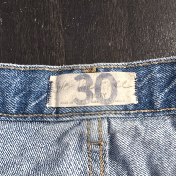 We the Free Denim Distressed Cut Off Jean Shorts Size 30 - Picture 3 of 7